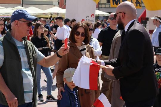 Zamość: Dzień Flagi Rzeczypospolitej Polskiej - galeria zdjeć