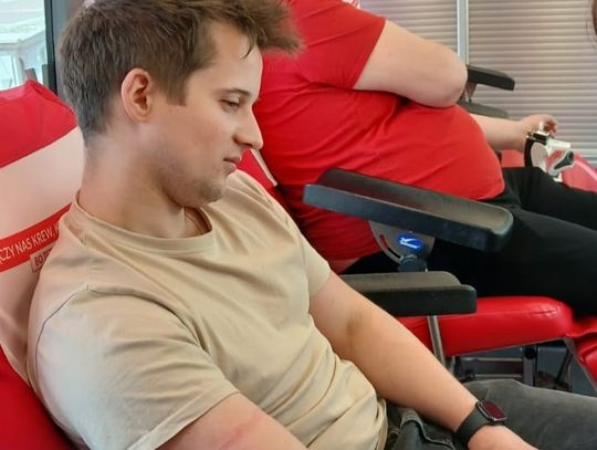 Akcja krwiodawstwa na Rynku Wielkim w Zamościu - galeria zdjęć