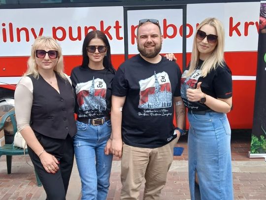 Akcja krwiodawstwa na Rynku Wielkim w Zamościu - galeria zdjęć