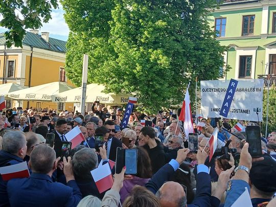 Rafał Trzaskowski w Zamościu - galeria zdjęć