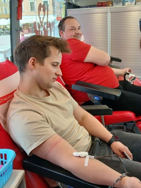 Akcja krwiodawstwa na Rynku Wielkim w Zamościu - galeria zdjęć Akcja krwiodawstwa na Rynku Wielkim w Zamościu - galeria zdjęć