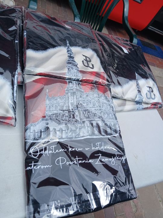 Akcja krwiodawstwa na Rynku Wielkim w Zamościu - galeria zdjęć Akcja krwiodawstwa na Rynku Wielkim w Zamościu - galeria zdjęć