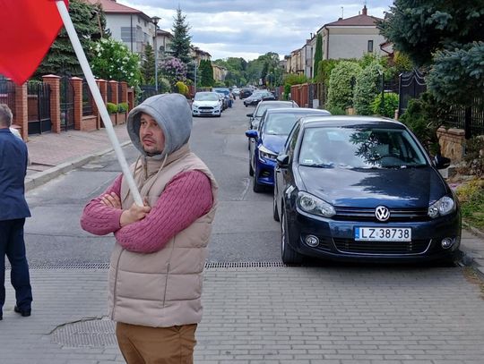Zamość: Protest mieszkańców ul. Św. Brata Alberta [ZDJĘCIA]