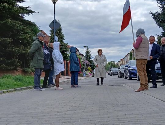 Zamość: Protest mieszkańców ul. Św. Brata Alberta [ZDJĘCIA]