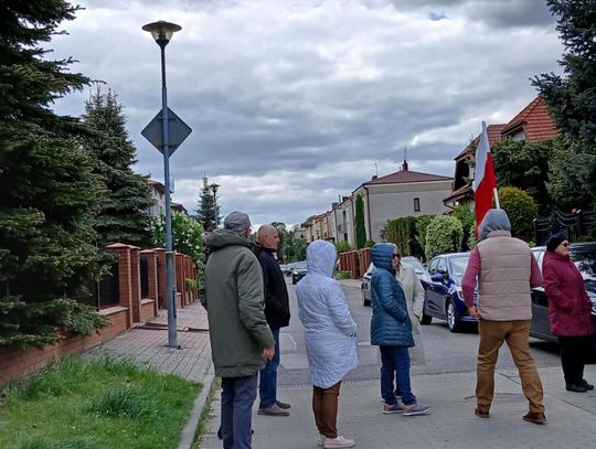 Zamość: Protest mieszkańców ul. Św. Brata Alberta [ZDJĘCIA]