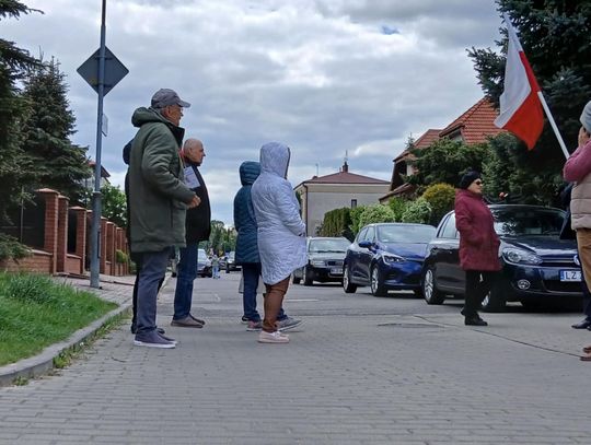 Zamość: Protest mieszkańców ul. Św. Brata Alberta [ZDJĘCIA]