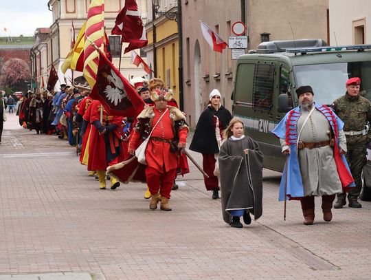 Szturm Twierdzy Zamość 2025. Oficjalne otwarcie przy pomniku hetmana Jana Zamoyskiego [ZDJĘCIA]