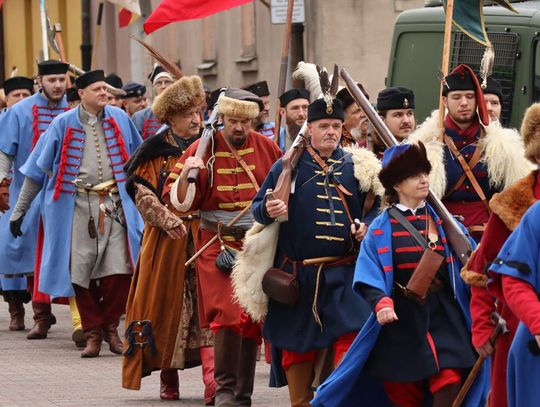 Szturm Twierdzy Zamość 2025. Oficjalne otwarcie przy pomniku hetmana Jana Zamoyskiego [ZDJĘCIA]