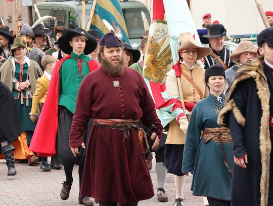 Szturm Twierdzy Zamość 2025. Oficjalne otwarcie przy pomniku hetmana Jana Zamoyskiego [ZDJĘCIA]