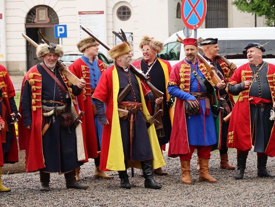 Szturm Twierdzy Zamość 2025. Oficjalne otwarcie przy pomniku hetmana Jana Zamoyskiego [ZDJĘCIA]