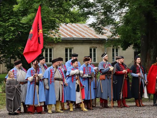 Szturm Twierdzy Zamość 2025. Oficjalne otwarcie przy pomniku hetmana Jana Zamoyskiego [ZDJĘCIA]