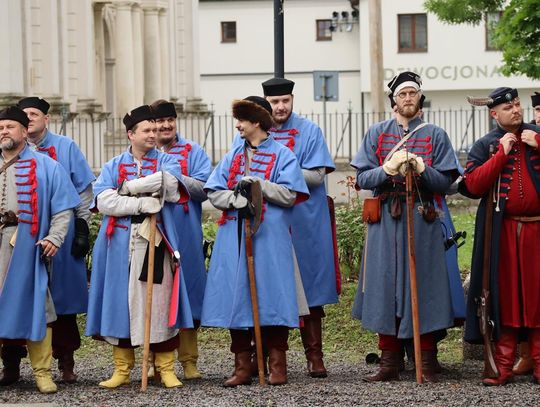 Szturm Twierdzy Zamość 2025. Oficjalne otwarcie przy pomniku hetmana Jana Zamoyskiego [ZDJĘCIA]