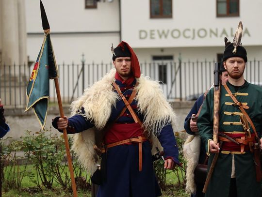 Szturm Twierdzy Zamość 2025. Oficjalne otwarcie przy pomniku hetmana Jana Zamoyskiego [ZDJĘCIA]