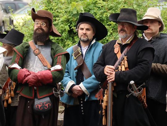 Szturm Twierdzy Zamość 2025. Oficjalne otwarcie przy pomniku hetmana Jana Zamoyskiego [ZDJĘCIA]