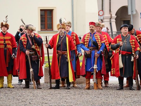 Szturm Twierdzy Zamość 2025. Oficjalne otwarcie przy pomniku hetmana Jana Zamoyskiego [ZDJĘCIA]