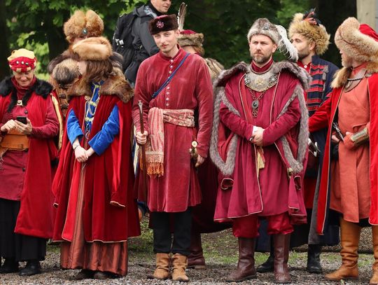 Szturm Twierdzy Zamość 2025. Oficjalne otwarcie przy pomniku hetmana Jana Zamoyskiego [ZDJĘCIA]