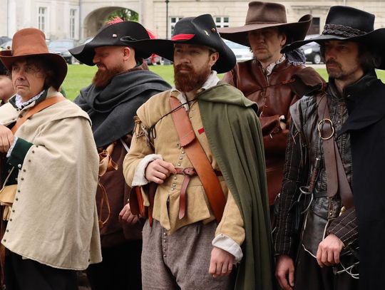 Szturm Twierdzy Zamość 2025. Oficjalne otwarcie przy pomniku hetmana Jana Zamoyskiego [ZDJĘCIA]