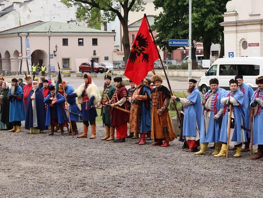 Szturm Twierdzy Zamość 2025. Oficjalne otwarcie przy pomniku hetmana Jana Zamoyskiego [ZDJĘCIA]