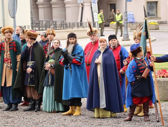 Szturm Twierdzy Zamość 2025. Oficjalne otwarcie przy pomniku hetmana Jana Zamoyskiego [ZDJĘCIA]