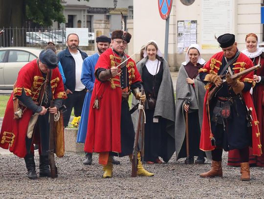 Szturm Twierdzy Zamość 2025. Oficjalne otwarcie przy pomniku hetmana Jana Zamoyskiego [ZDJĘCIA]