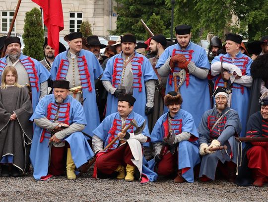 Szturm Twierdzy Zamość 2025. Oficjalne otwarcie przy pomniku hetmana Jana Zamoyskiego [ZDJĘCIA]