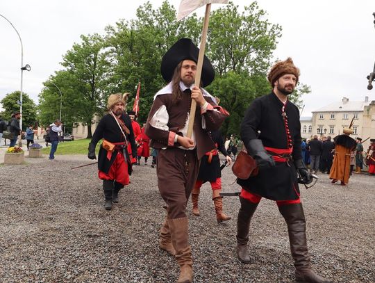 Szturm Twierdzy Zamość 2025. Oficjalne otwarcie przy pomniku hetmana Jana Zamoyskiego [ZDJĘCIA]