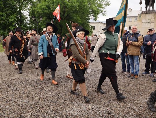 Szturm Twierdzy Zamość 2025. Oficjalne otwarcie przy pomniku hetmana Jana Zamoyskiego [ZDJĘCIA]
