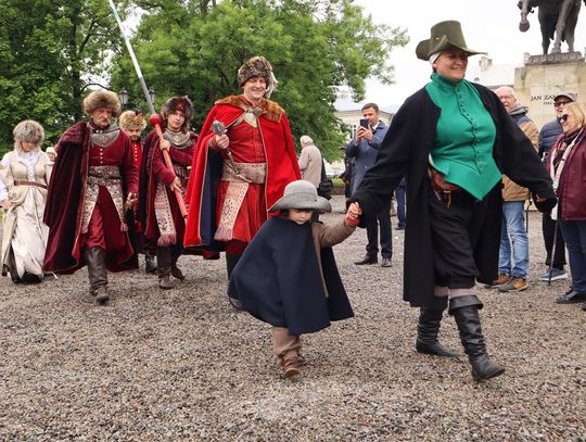 Szturm Twierdzy Zamość 2025. Oficjalne otwarcie przy pomniku hetmana Jana Zamoyskiego [ZDJĘCIA]