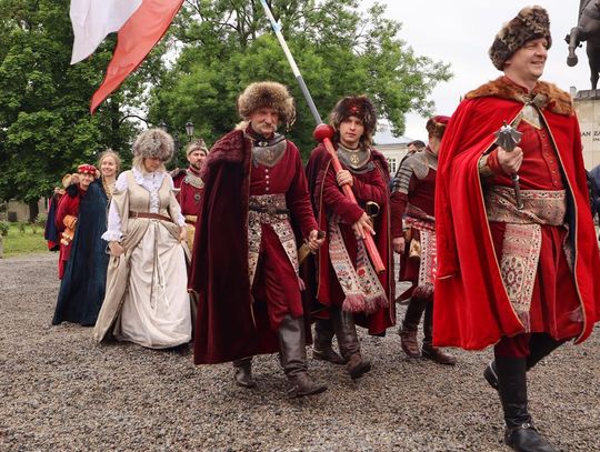 Szturm Twierdzy Zamość 2025. Oficjalne otwarcie przy pomniku hetmana Jana Zamoyskiego [ZDJĘCIA]