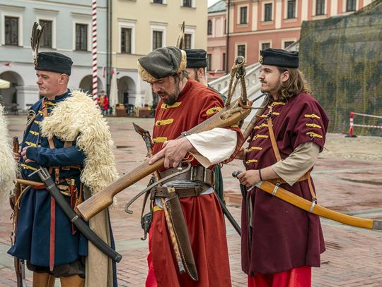 Szturm Twierdzy Zamość 2025. Tak werbowano do oddziałów na Rynku Wielkim [ZDJĘCIA]