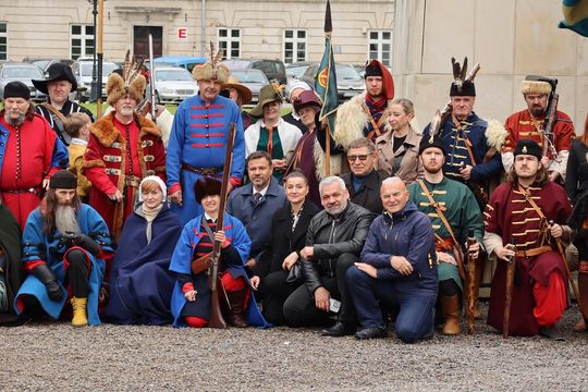 Szturm Twierdzy Zamość 2025. Oficjalne otwarcie przy pomniku hetmana Jana Zamoyskiego [ZDJĘCIA]