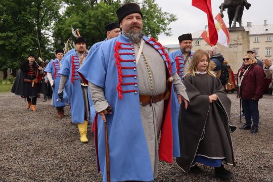 Szturm Twierdzy Zamość 2025. Oficjalne otwarcie przy pomniku hetmana Jana Zamoyskiego [ZDJĘCIA]