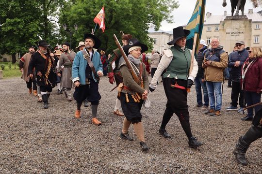 Szturm Twierdzy Zamość 2025. Oficjalne otwarcie przy pomniku hetmana Jana Zamoyskiego [ZDJĘCIA]