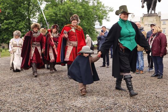 Szturm Twierdzy Zamość 2025. Oficjalne otwarcie przy pomniku hetmana Jana Zamoyskiego [ZDJĘCIA]