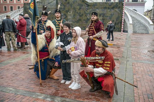 Szturm Twierdzy Zamość 2025. Tak werbowano do oddziałów na Rynku Wielkim [ZDJĘCIA]