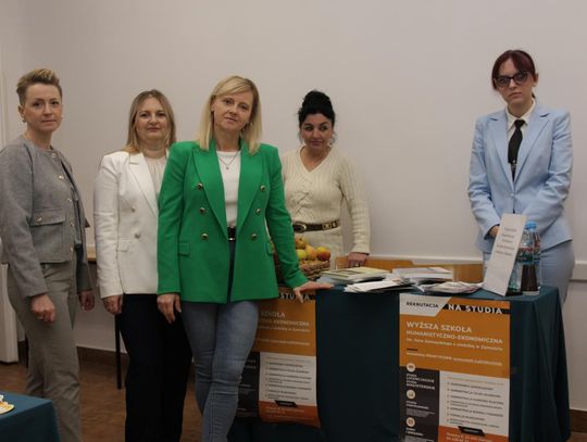 Targi pracy i edukacji w Zamościu - galeria zdjęć