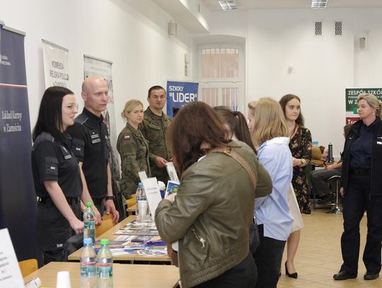 Targi pracy i edukacji w Zamościu - galeria zdjęć