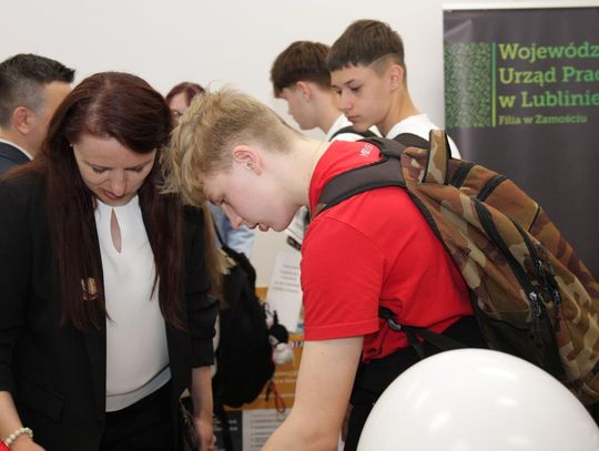 Targi pracy i edukacji w Zamościu - galeria zdjęć