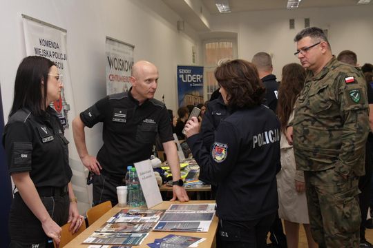 Targi pracy i edukacji w Zamościu - galeria zdjęć Targi pracy i edukacji w Zamościu - galeria zdjęć