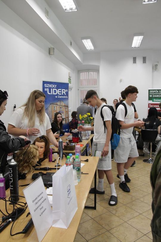 Targi pracy i edukacji w Zamościu - galeria zdjęć Targi pracy i edukacji w Zamościu - galeria zdjęć