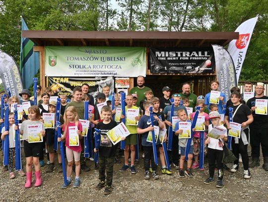 Zawody wędkarskie dla dzieci i młodzieży w Rogóźnie