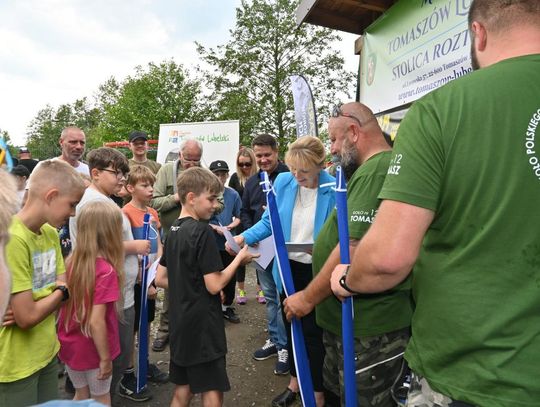Zawody wędkarskie dla dzieci i młodzieży w Rogóźnie
