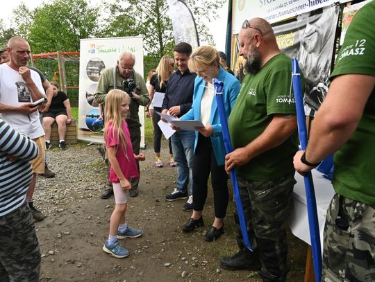 Zawody wędkarskie dla dzieci i młodzieży w Rogóźnie