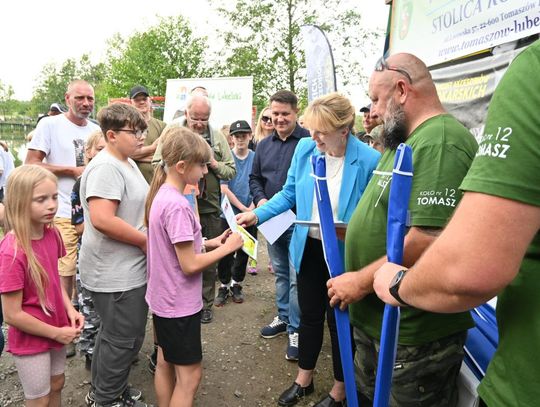 Zawody wędkarskie dla dzieci i młodzieży w Rogóźnie