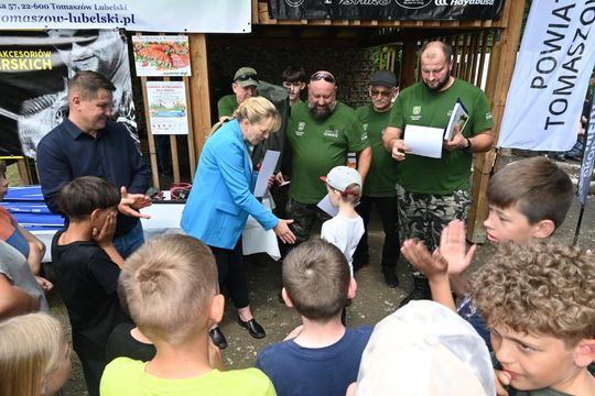 Zawody wędkarskie dla dzieci i młodzieży w Rogóźnie