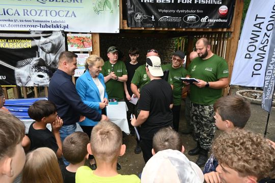 Zawody wędkarskie dla dzieci i młodzieży w Rogóźnie