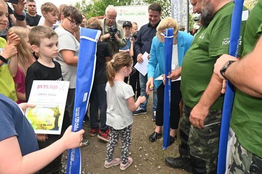 Zawody wędkarskie dla dzieci i młodzieży w Rogóźnie