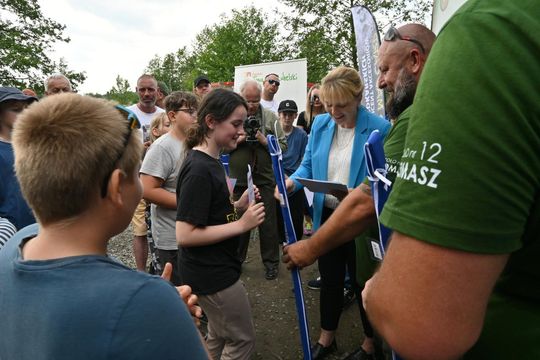 Zawody wędkarskie dla dzieci i młodzieży w Rogóźnie