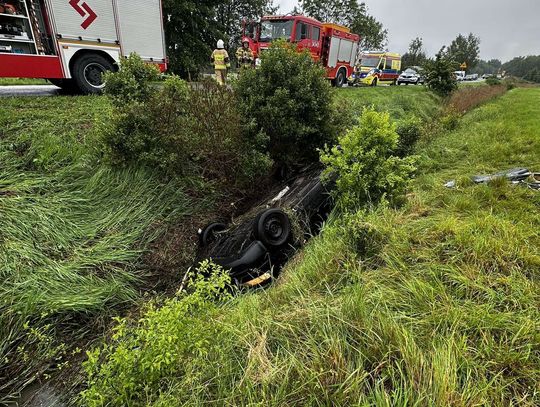 Lubelskie: Wypadek w ulewnym deszczu. Nauczycielka nie przeżyła [ZDJĘCIA]