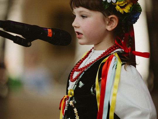 Folk Młodym Głosem. Koncert laureatów na Rynku Wielkim w Zamościu - galeria zdjęć